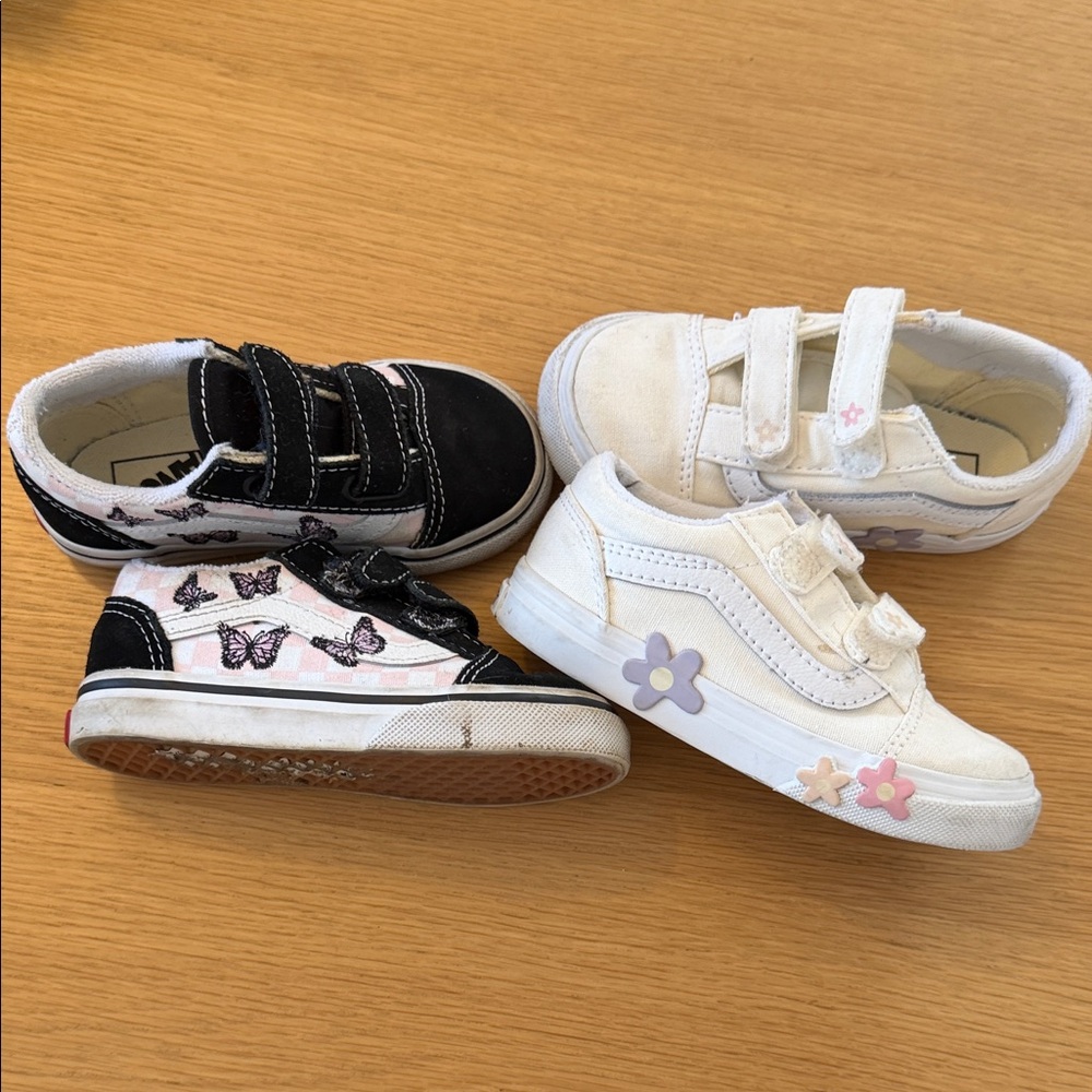 Vans Kids' Black & White Butterfly and Flower Velcro Sneakers BUNDLE
